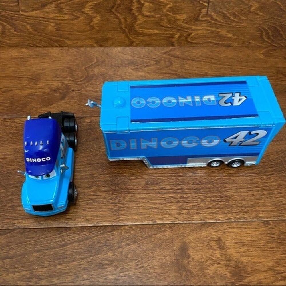 DISNEY PIXAR Cars Vintage Dinoco Cal Weathers Hauler Semi Truck 42 - Picture 5 of 9